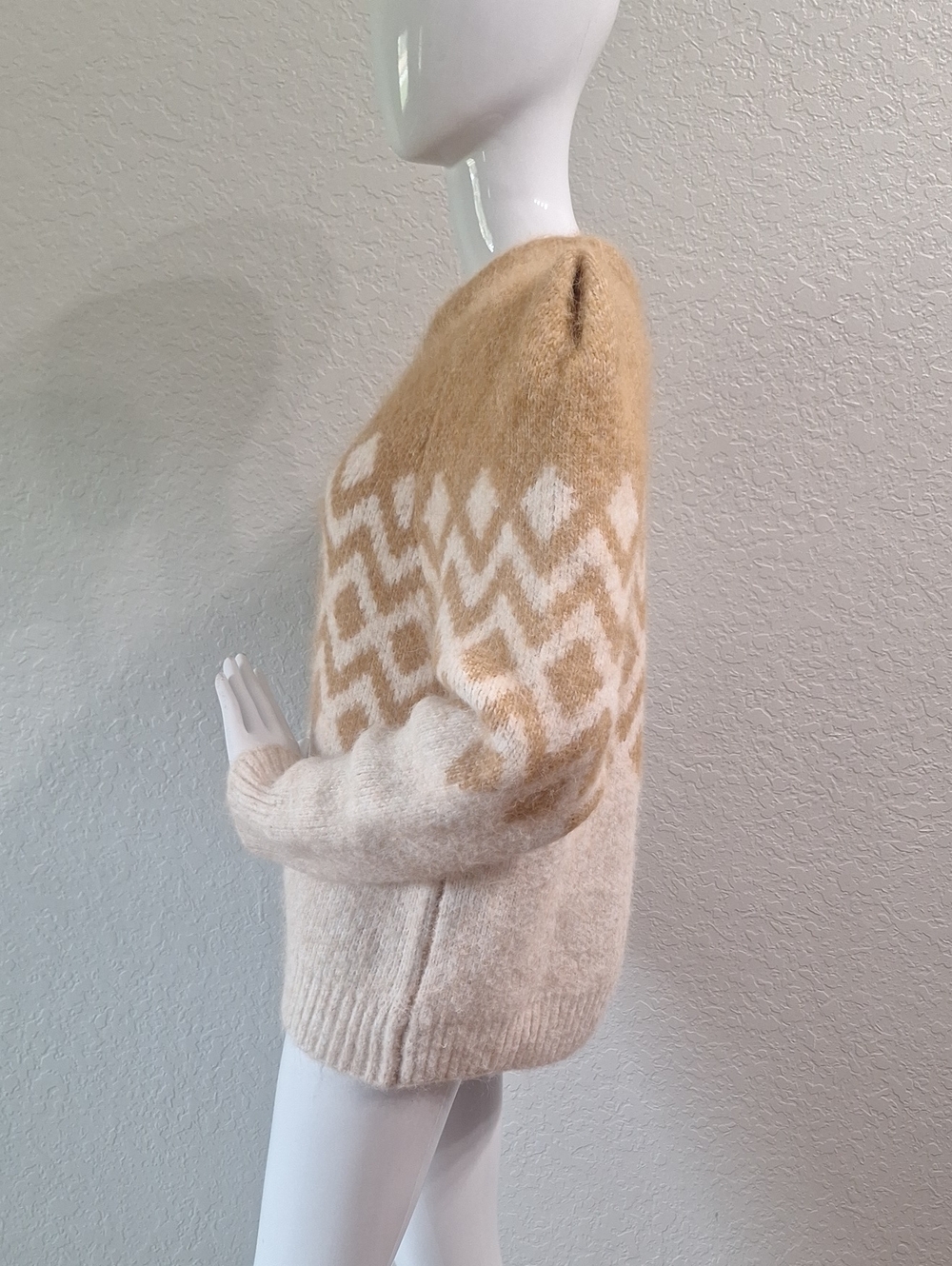 H&M Fuzzy Fall Sweater - Picture 6 of 11